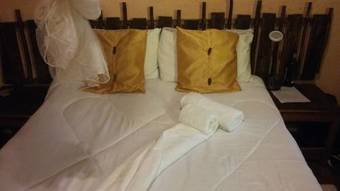 Hostal Elephant Trail Guesthouse