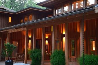 Bed & Breakfast Shades Of Jade Inn & Spa