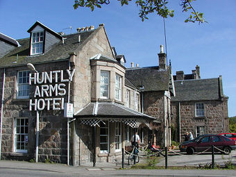 Hotel Huntley Arms