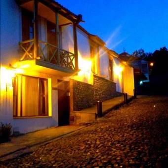 Hostal Lelis Guest House