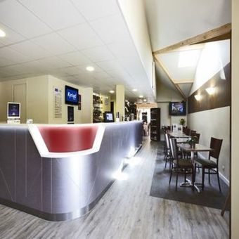 Hotel Kyriad Marseille Gtmenos