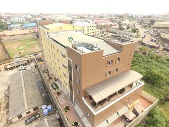 Pearlwort Hotel And Suites