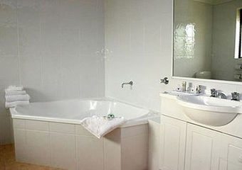 Hotel Bell Tower Inn