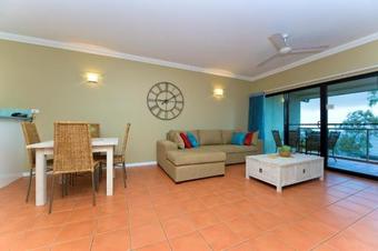 Apartamentos Compass Point