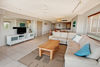 Hotel Rolling Surf Resort