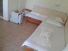 Hostal Rooms And Apartments Vili