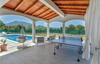 Four-bedroom Holiday Home In Sestanovac