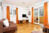 Apartment Split 11623b
