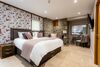 Bed & Breakfast Lanelay Hall