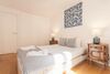 Moniz Blue One-bedroom Apartment - By Lu Holidays