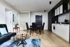 Sleek Arthouse Apartment With Pool Close To City