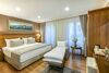 Hotel Royan Suites