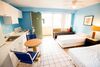 Hostal Waikiki Beachside Hostel