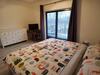 King Bed Home With Park View