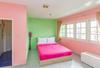 Hostal Aree's House