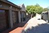 Triple Palms Bed And Breakfast