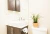 Pristine 2b 21st Flr Condo With Parking Near Cn Tower!