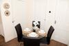 Snug - Logie Baird Apartment