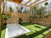 24 Meadow Retreat