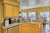 Luxury Glendale Getaway With Hot Tub And Patio!