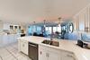 Apartamento New Listing! Quiet Beachfront Getaway With Gulf Views Condo