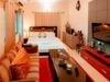 Apartamento A Centrally Located Warm And Cozy 2 Br Floor