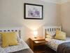 Oak Lodge
