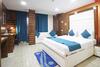 Hotel Oyo 4964 Golden Oyster Suites