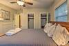 Cute And Cozy Hendersonville Getaway With Yard!