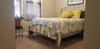 Spacious Contemporary Cottage Home (Queen Bdrm)