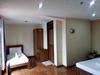 Hostal Makabata Guesthouse