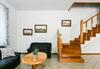 Gy?rfi Apartmanh�z Zam�rdi