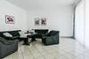 Gy?rfi Apartmanh�z Zam�rdi