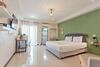 Albergue Cozzi By Grand Airport Resort