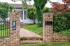 Benview Cottage, 3 Large Living Areas, Sleeps 8, Cbd