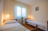 Holiday Home Jelsa Vitarnja
