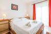 Apartment Arbanija 7543b