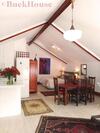 Buckhouse Elegant Village Apartment