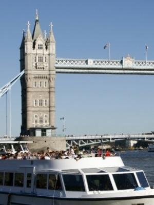 Bateaux London: Crucero Harmony con almuerzo